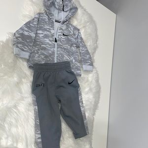 12M toddler Nike set